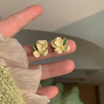 Korean Exquisite Small Daisy Flower Drop Earring for Women Girl Fashion Charm Minimalist Sunflower Earrings Summer Jewelry Girls