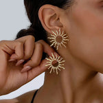 1Pair Fashion Temperament Elegant Sun Flower Stud Earrings For Women Girls Versatile Stud Earrings Jewelry Accessories Gifts