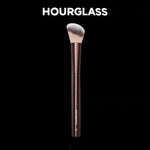 HOURGLASS No. 15 Liquid Blush Brush, Angled Contour Brush, Loose Powder Brush, Professional beauty tools