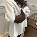 New Fashionable High-end Moon-shaped Baseball Bag, Showing Luxury, Women's Single Shoulder Bag