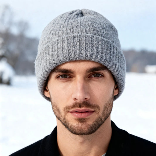 2 solid color winter warm knitted hats, made of soft fabric, suitable for outdoor sports, cycling, hiking, camping, and more.