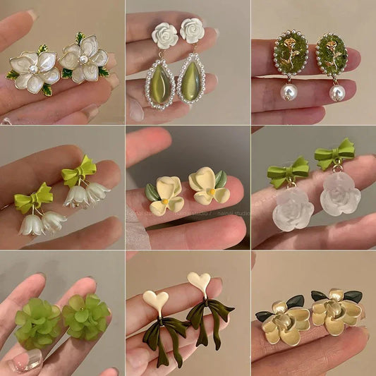 Korean Style Summer Fresh Small Green Bowknot Earrings Cute Zircon Flower Pearl Clip on Without Piercing for Women Party