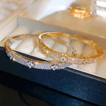 2025 New Four Leaf Flower Cube Zirconia Bracelet for Women Office Party Friends Gift    Jewelry Accessories