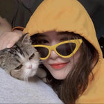 Retro Triangle Cat-eye Sunglasses for Women High-end Trendy Hipster Hot Girl Beach Glasses Outdoor Travel Camping Oculos De Sol