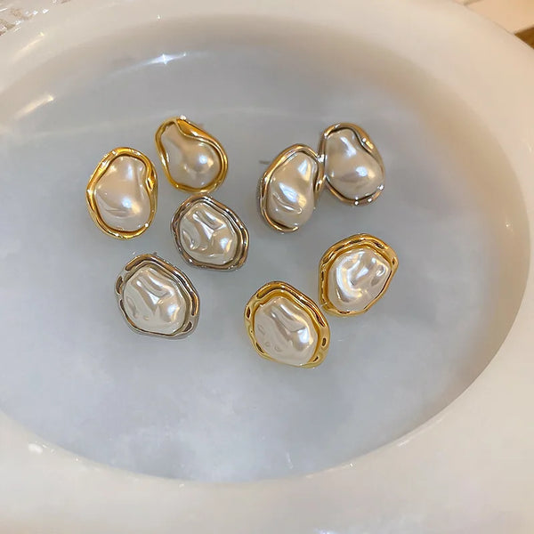 2024 New Fashion Metal Irregular Pearl Stud Earrings For Women Vintage Elegant Imitation Pearl Earrings Wedding Party Jewelry