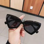 Cat Eye Sunglass Trendy Female Eyewear Luxury Brand Designer Popular Women Travelling Sun Shades Glasse