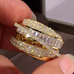 Huitan Bling Bling Gold Color Rings Gorgeous Women Wedding Accessories Full Sparkling Cubic Zirconia Party Luxury Trendy Jewelry