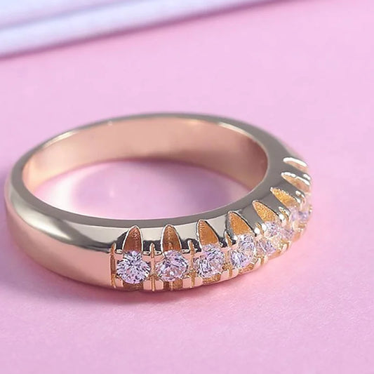 Huitan High Quality Office Lady Accessories Rings Golden Color Halo Micro Paved Casual Style Female Jewel With Size 6-10 2019