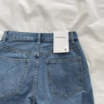 Retro Simple Wide-leg Denim Shorts. New Summer Fashion High-waisted, Loose and Casual Comfortable Mid-length Jeans for Women